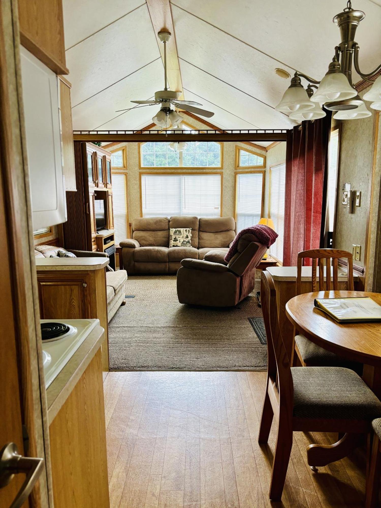 Maggie Valley Cabin Rentals Room photo