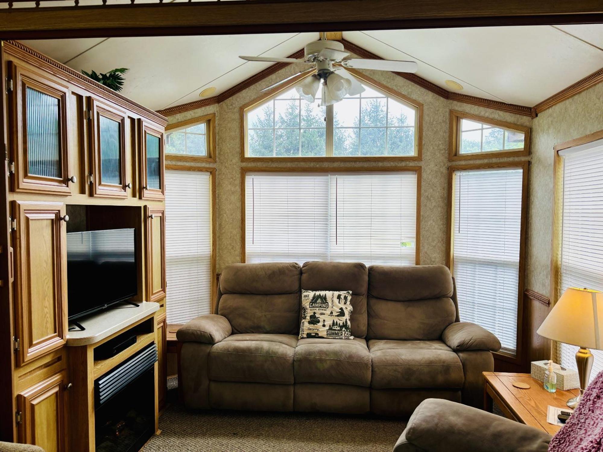 Maggie Valley Cabin Rentals Room photo