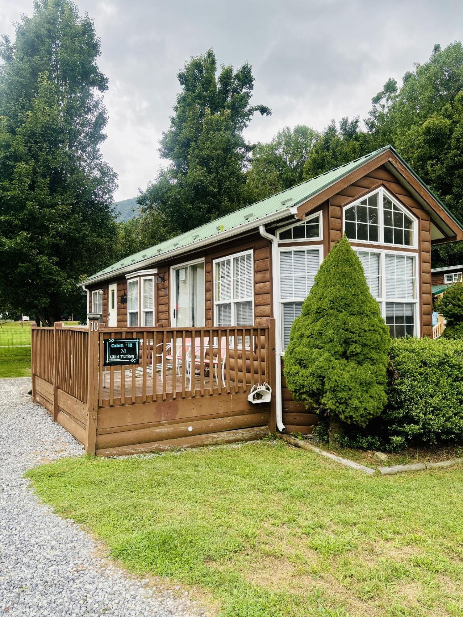 Maggie Valley Cabin Rentals Room photo