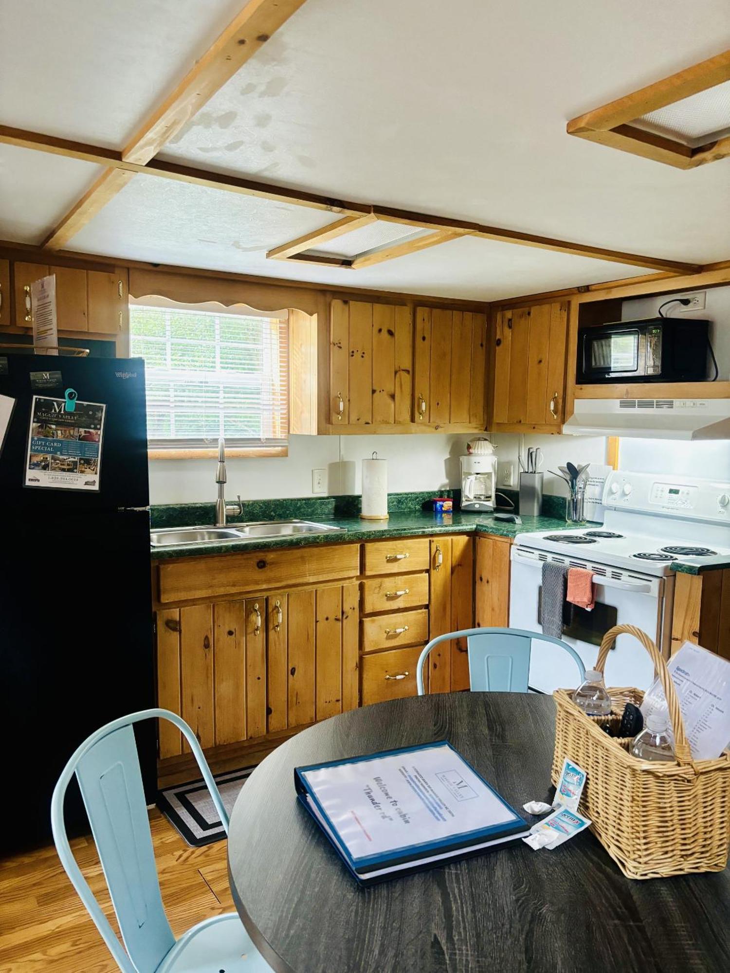 Maggie Valley Cabin Rentals Room photo