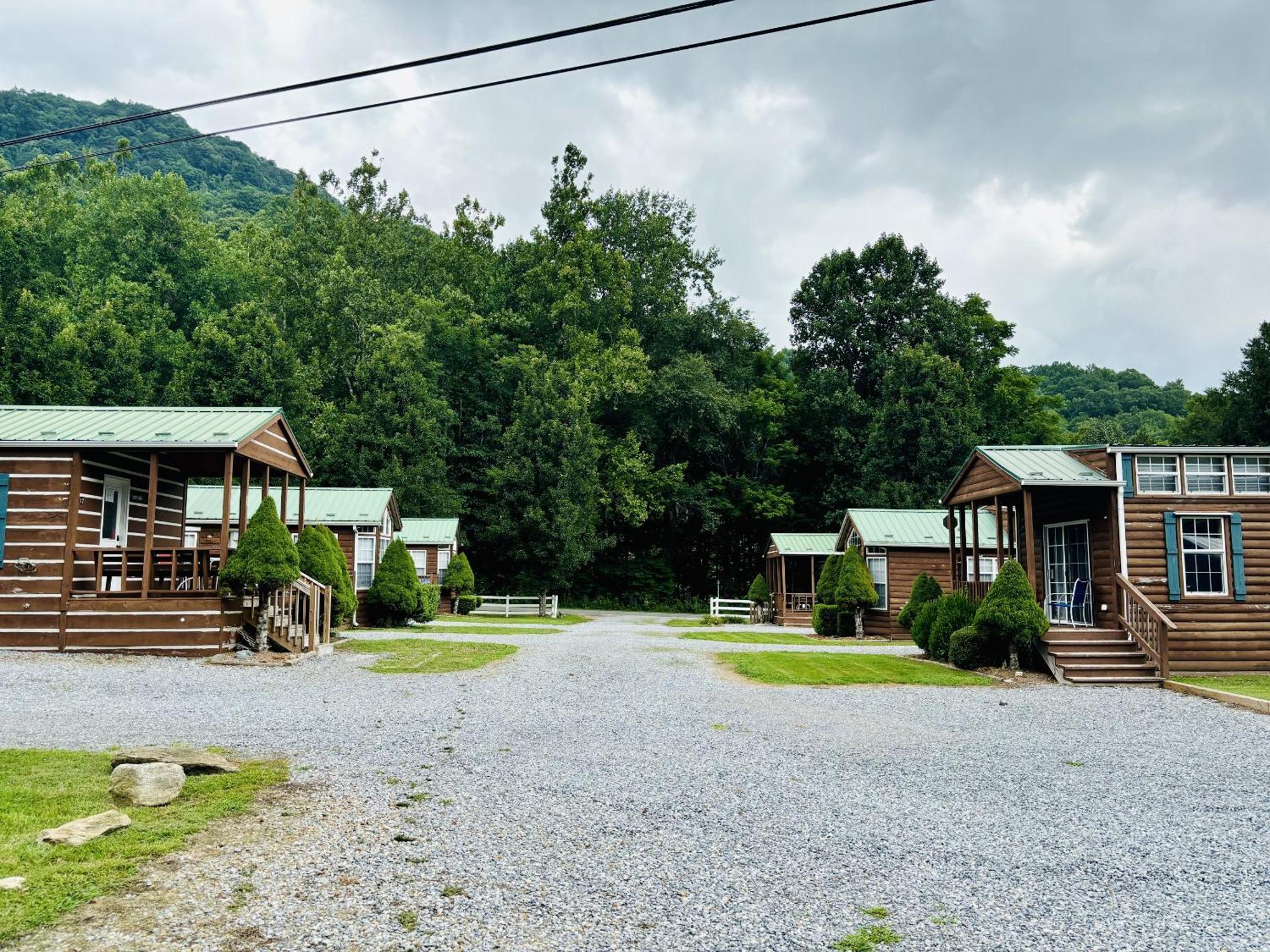 Maggie Valley Cabin Rentals Room photo